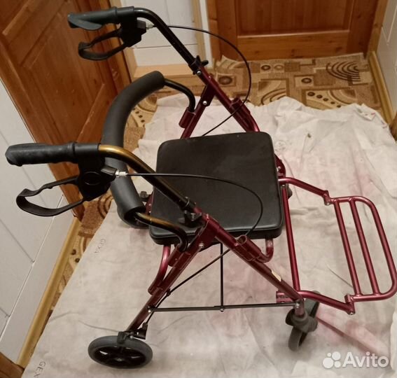 Продам ходунки-опоры на колесах