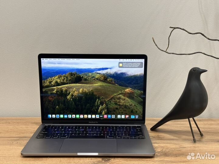 MacBook Pro 13 2020 i5/8/512 gb/1 цикл перезарядки