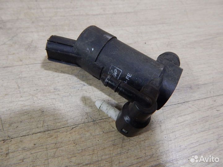 Насос омывателя стекла Ford Focus 2