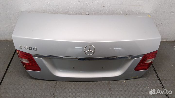 Фонарь крышки багажника Mercedes E W212, 2010