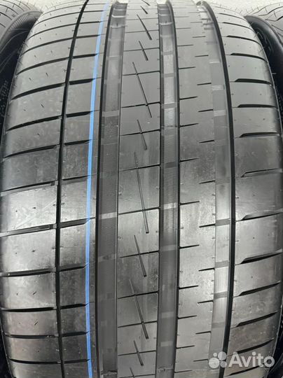 Vredestein Ultrac Vorti 295/30 R24 и 355/25 R24 110Y