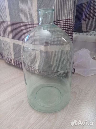 Бутыли на 5 и 10 литров