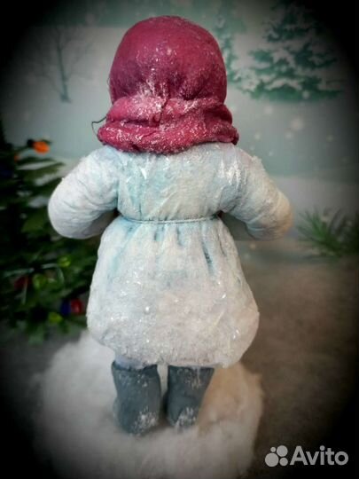 Ватная ёлочная игрушка Девочка с игрушками