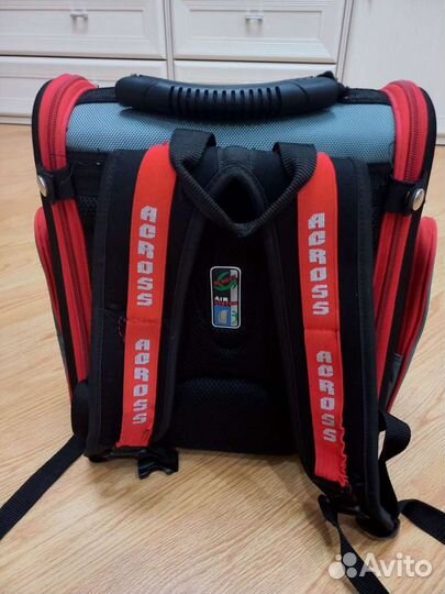 Школьный рюкзак