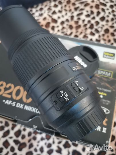 Объектив Nikon AF-S Nikkor 55-300mm. 1:4.5-5.6G