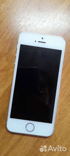 Телефон iPhone 5s