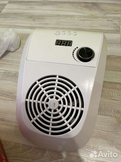 Лампа для ногтей + пылесос