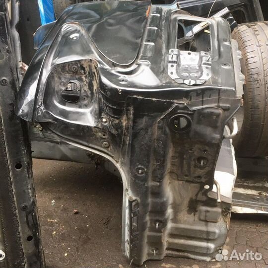 Крыло заднее правое Лексус лс