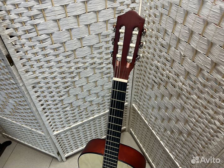 Гитара классическая