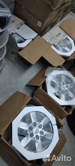 R17/6*114,3 Alutec(Германия) Nissan Pathfinder