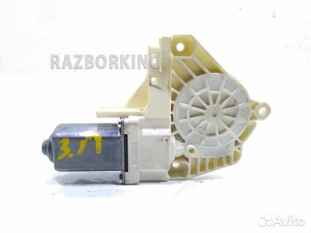 Моторчик заднего левого стеклоподъемника