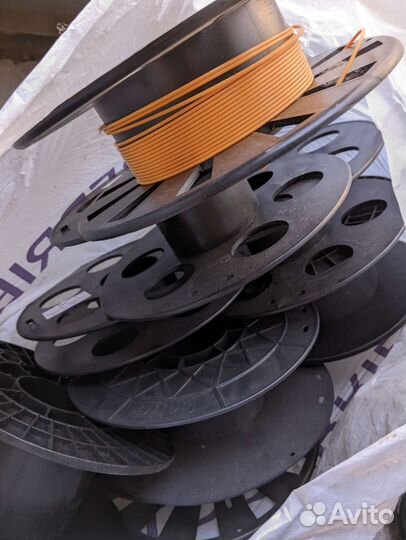 Катушки от пластика для 3d принтера