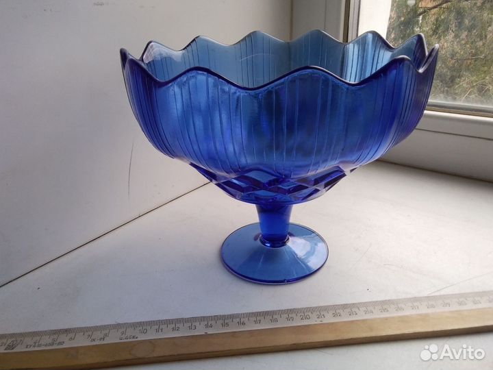 Ваза на ножке конфетница фруктовница