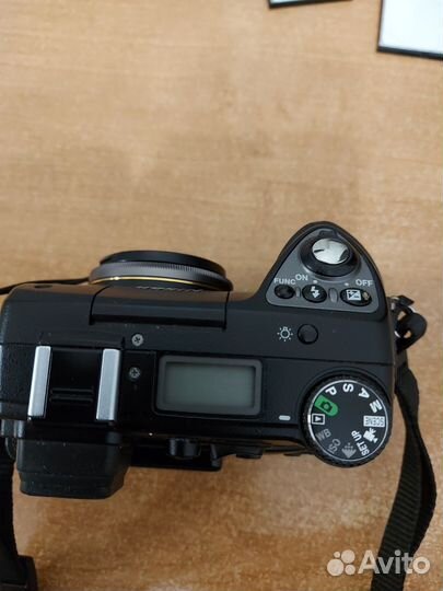 Цифровой фотоаппарат nikon coolpix Е8400 (Япония)