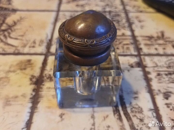 Старинная чернильница