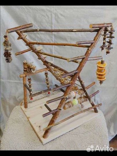 Стенд-присада для птиц