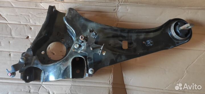 Рычаг задний продольный Mitsubishi Outlander