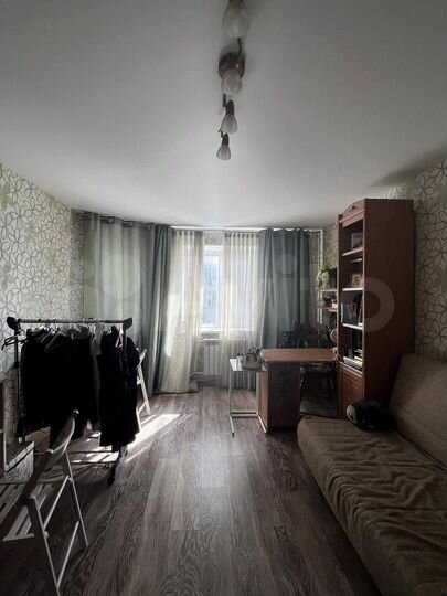 3-к. квартира, 90 м², 8/10 эт.