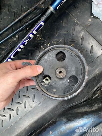 Насос гур logan 1