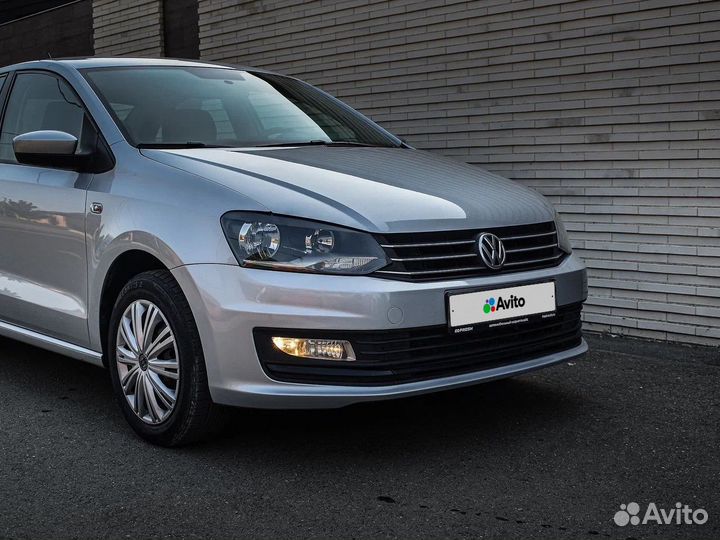 Volkswagen Polo 1.6 AT, 2015, 141 131 км