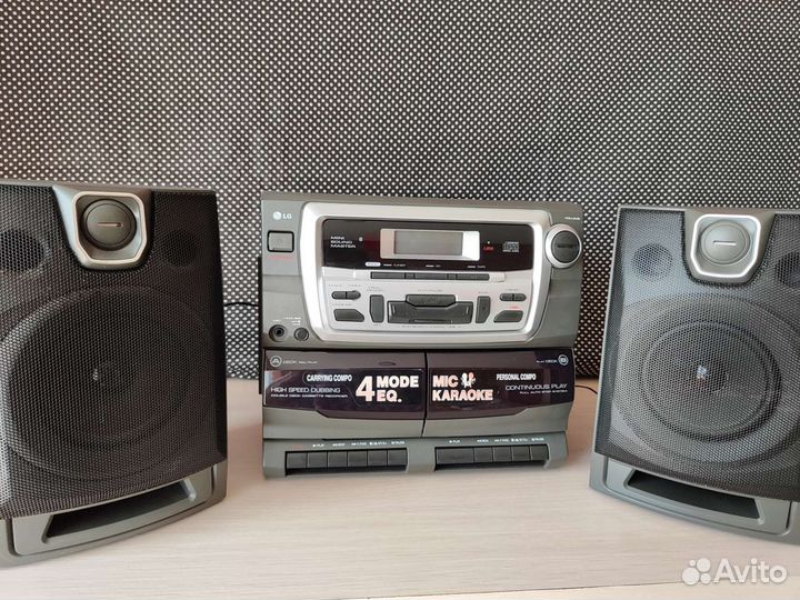 Двухкассетная магнитола