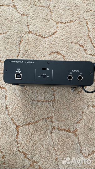 Звуковая карта behringer umc22