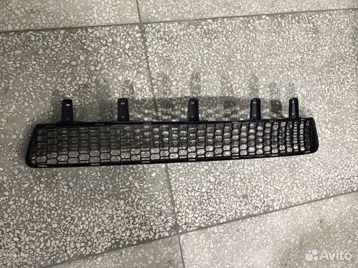 Решетка в бампер Sport На Lexus LX570 (12-15) Кита