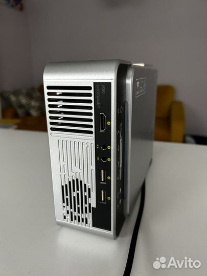 Проектор Unic T6