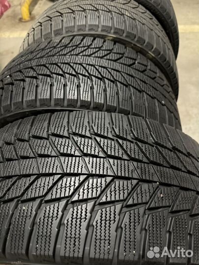 Triangle Winter A/T 235/40 R18