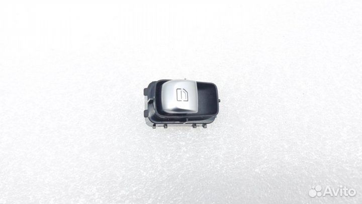 Кнопка стеклоподъемника передняя правая