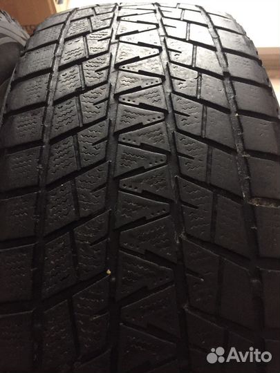 Bridgestone Blizzak DM-V1 235/65 R17