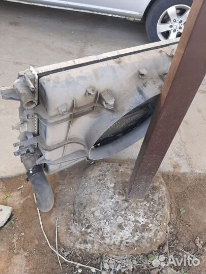 Радиатор охлаждения на фольцваген крафтр