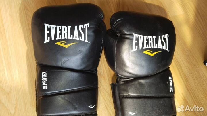 Боксерские перчатки Everlast тренировочные 14 oz