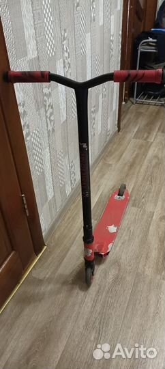 Самокат трюкавой