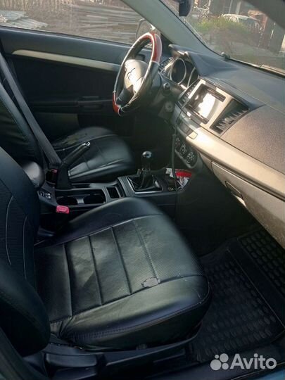 Mitsubishi Lancer 1.5 МТ, 2007, 300 000 км
