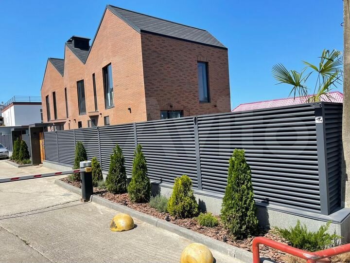 Таунхаус 93 м² на участке 2,3 сот.