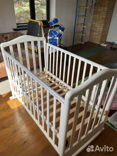 Детская кровать, кровать- качалка