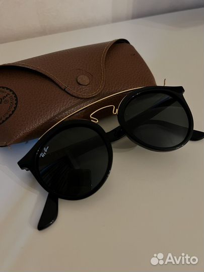 Солнцезащитные очки ray ban