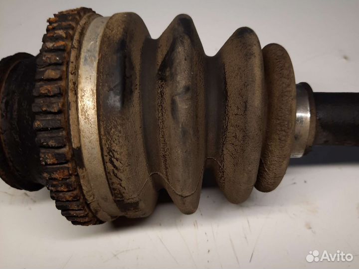 Приводной вал задний Хендай Санта Фе 2 CM