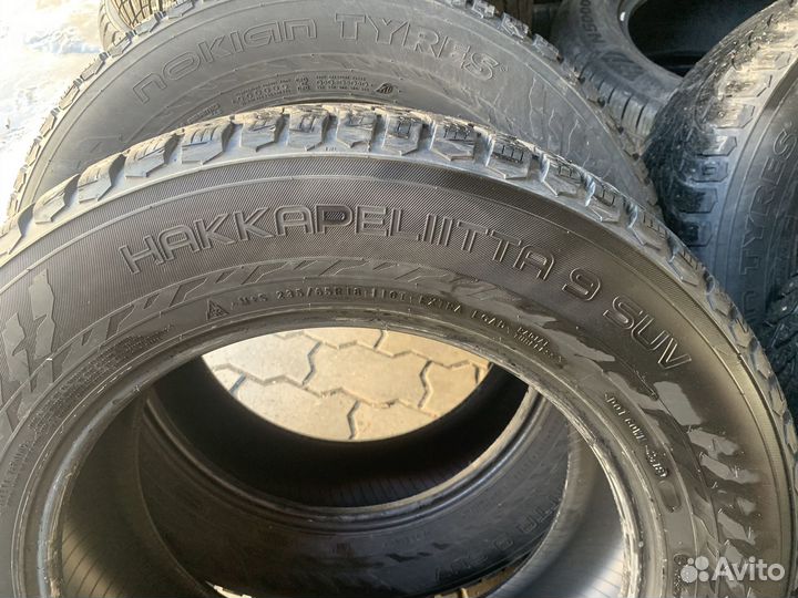 Nokian Tyres Hakkapeliitta 9 SUV 235/65 R18 110T