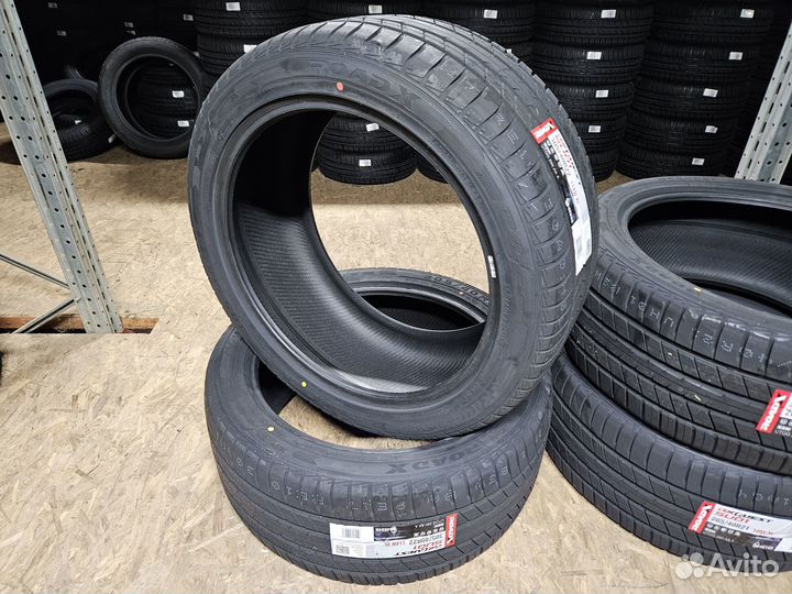 RoadX RXQuest SU01 305/40 R22 114W