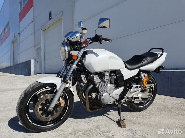 Yamaha XJR400