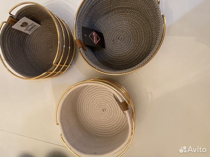 Плетенная хлебница