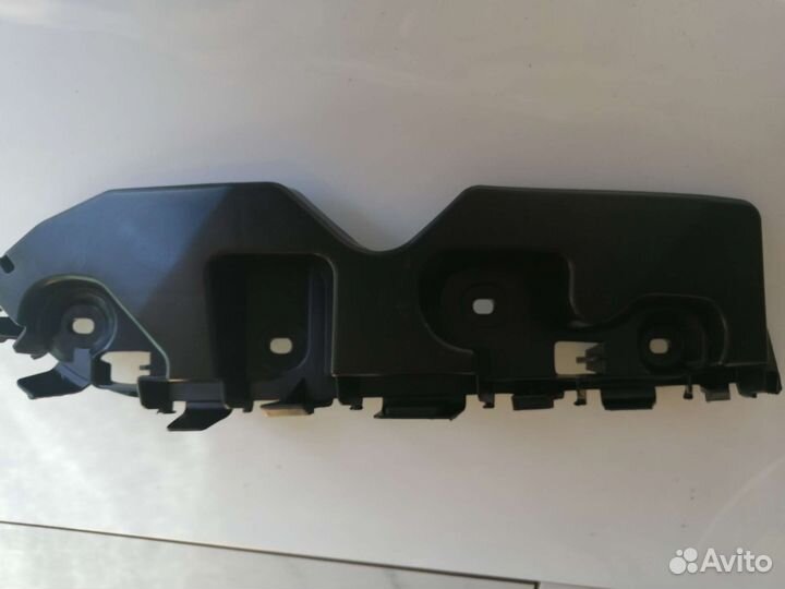 Кронштейн бампeра Renault Duster 1 2011