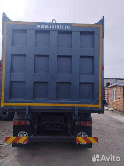 FAW J6 CA3310P66K24T4E5, 2023