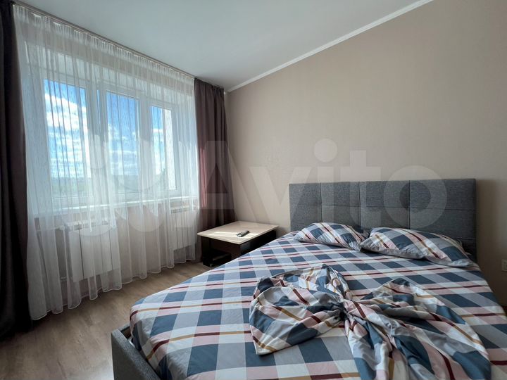 2-к. квартира, 63 м², 3/17 эт.