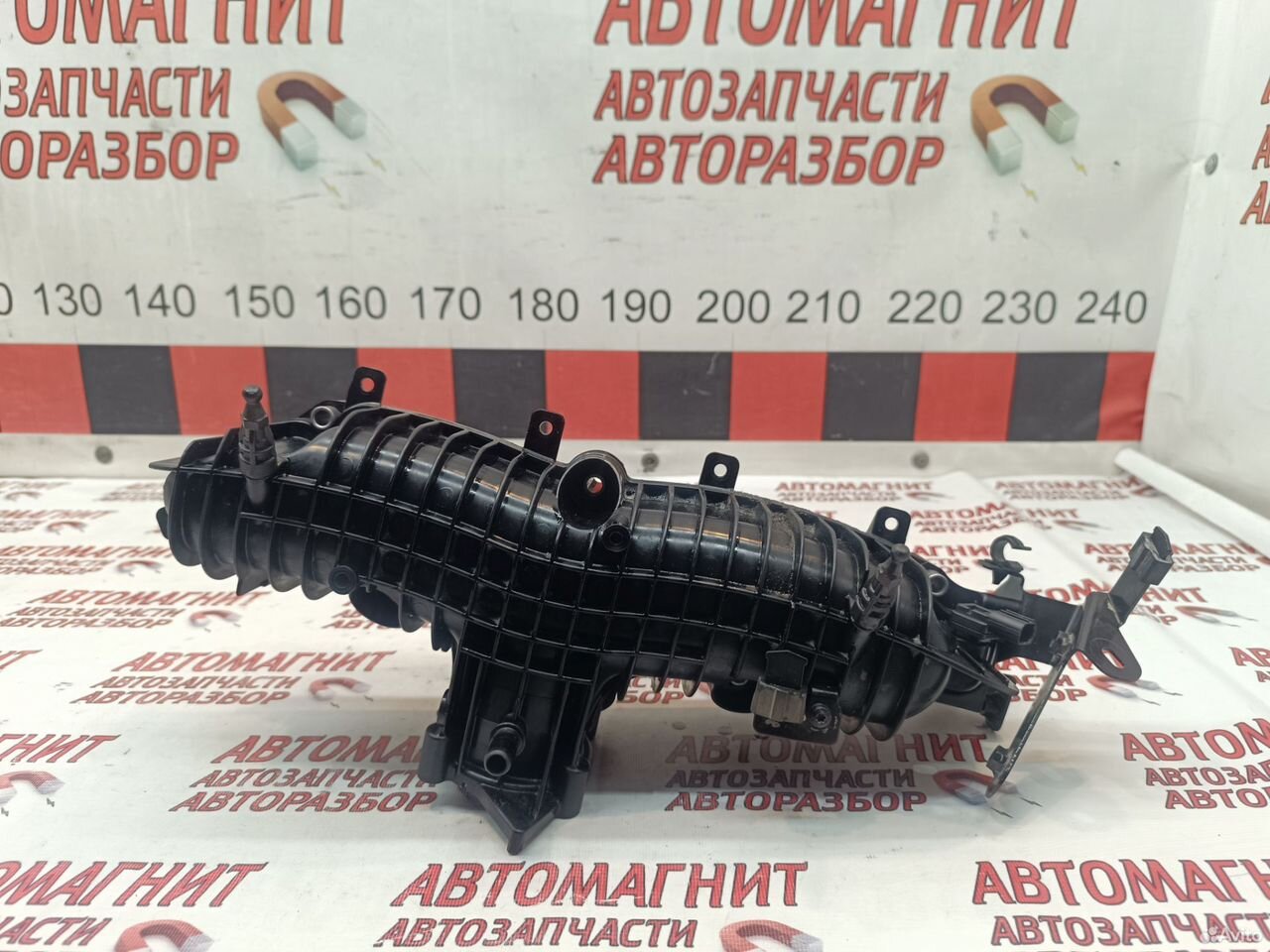 Впускной колектор Geely Monjaro Tugella