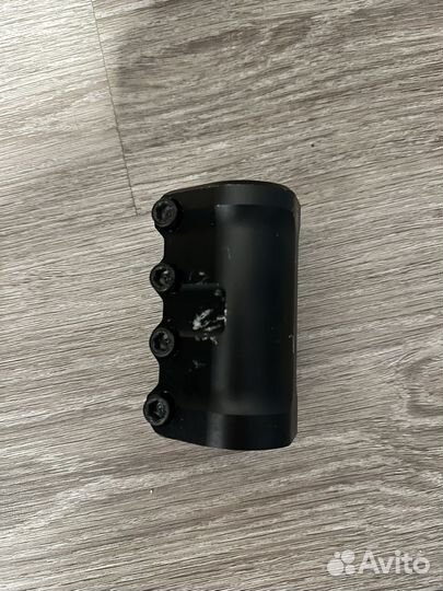 Зажим для трюкового самоката scs