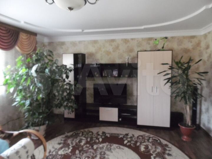 Дом 189 м² на участке 11 сот.