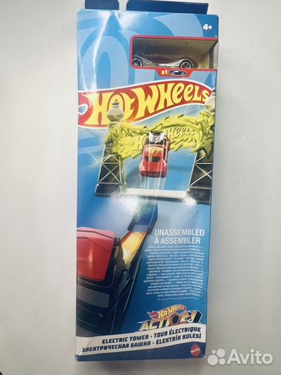 Резерв Станислава. 2 набора Hot Wheels